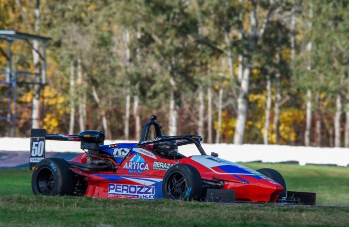 🏁 EL SENSACIONAL DEBUT DE ENZO RIAUDO